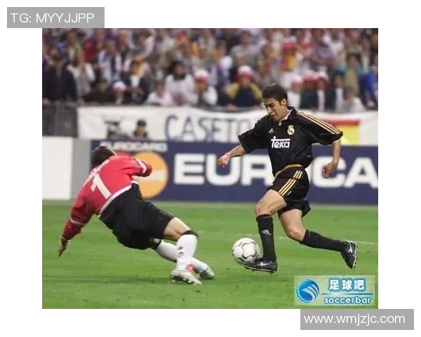 希腊足球明星布伊的传奇之路与辉煌成就回顾